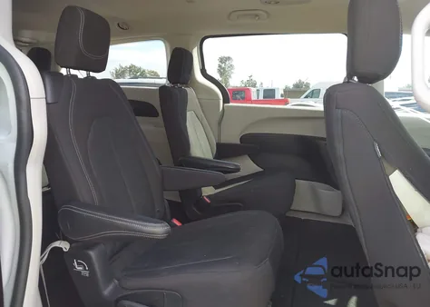 2023 Chrysler Voyager Lx из США, поврежденный, VIN 2C4RC1CG2PR574774